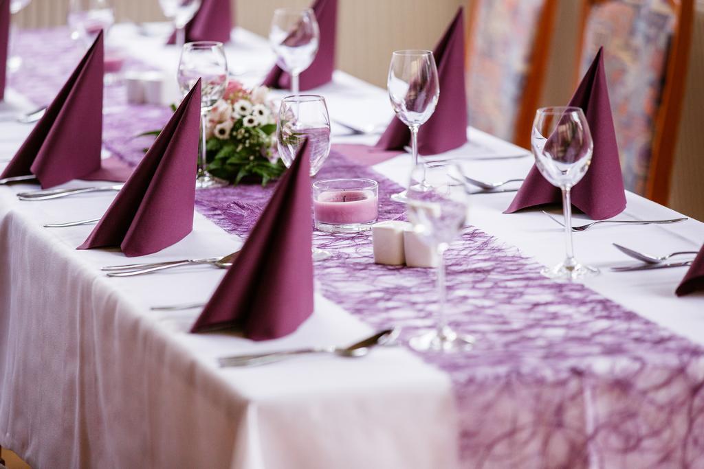 Hotel Am Bahnhof Stendal Ngoại thất bức ảnh
