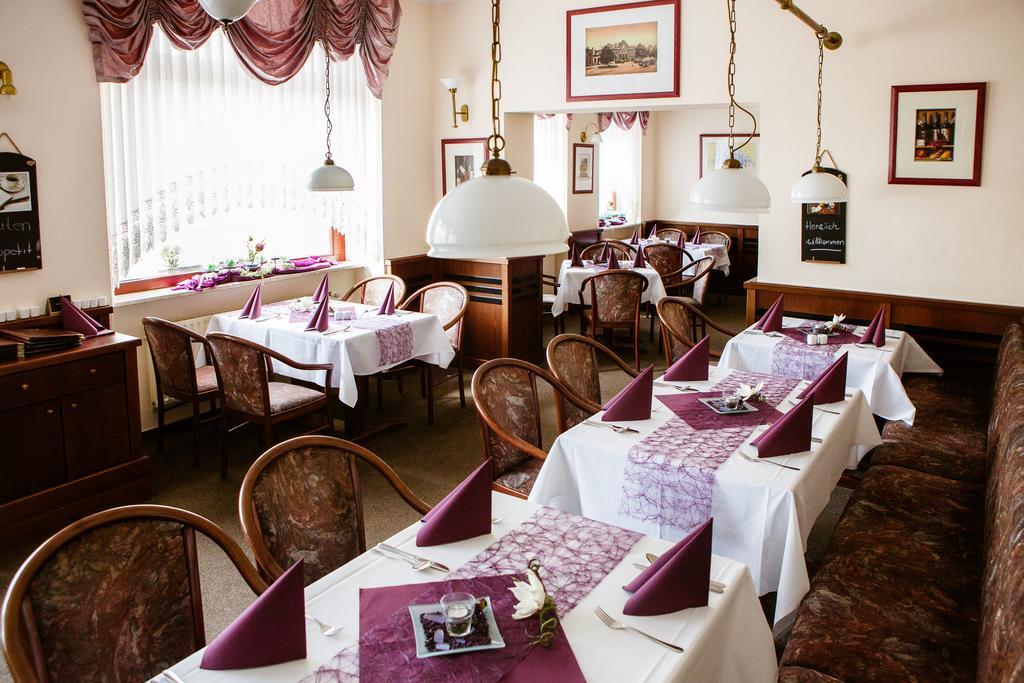 Hotel Am Bahnhof Stendal Ngoại thất bức ảnh