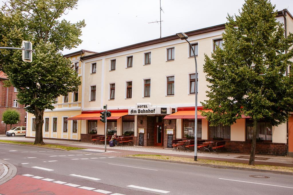 Hotel Am Bahnhof Stendal Ngoại thất bức ảnh
